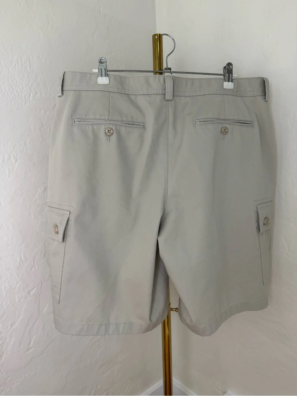L.L.Bean Classic Fit Cargo Shorts Men Size 37 Khaki Beige 100% Cotton Utility